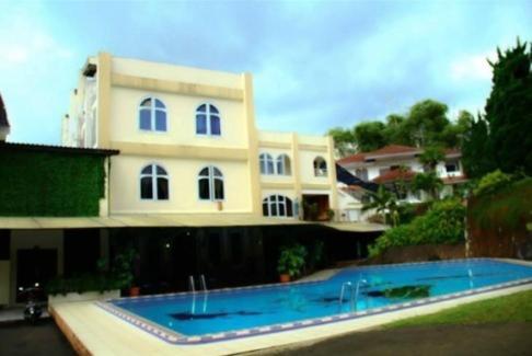 Grand Prioritas Hotel Bogor Buitenkant foto