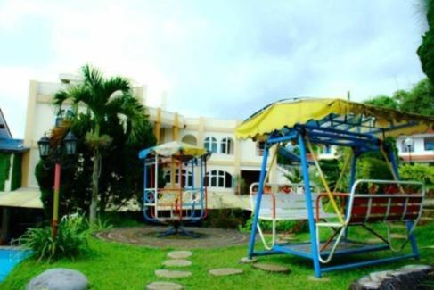 Grand Prioritas Hotel Bogor Buitenkant foto